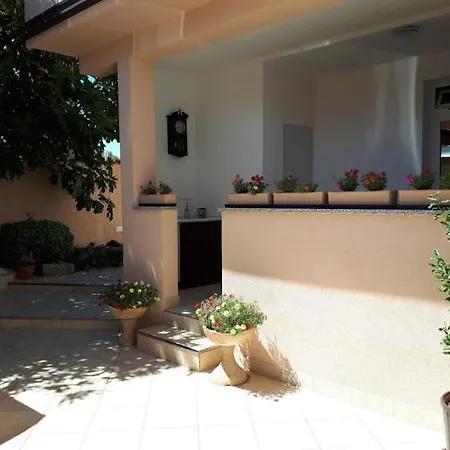 Apartments Rovis Tar-Vabriga Exterior photo